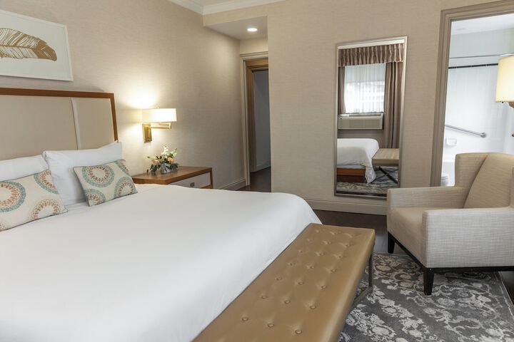 Room 20 of 65