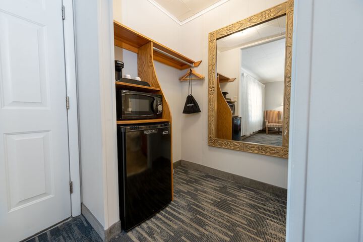 Room 39 of 549