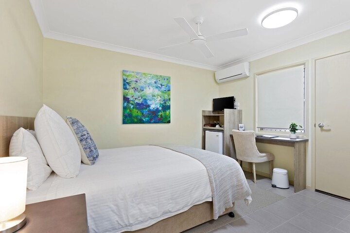 Room 10 of 86
