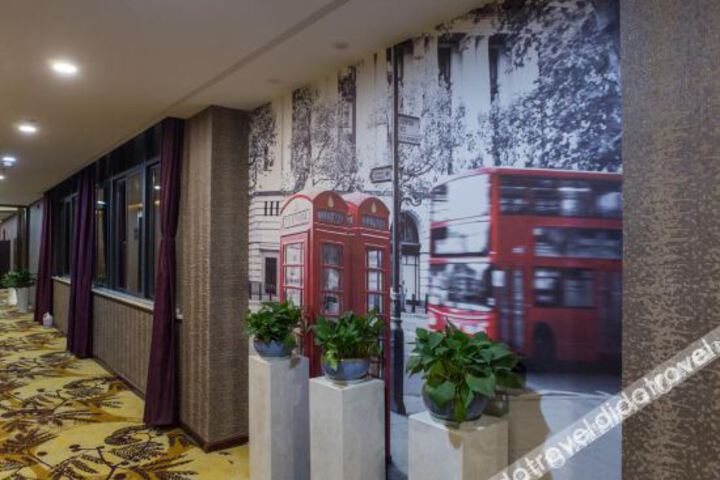 Hotel Interior 14 of 26