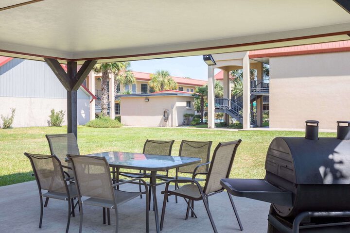 BBQ/picnic area