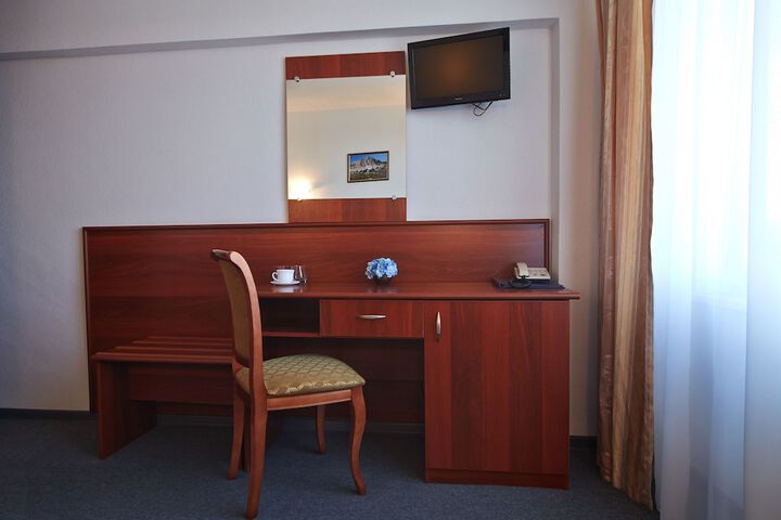 Room 12 of 43