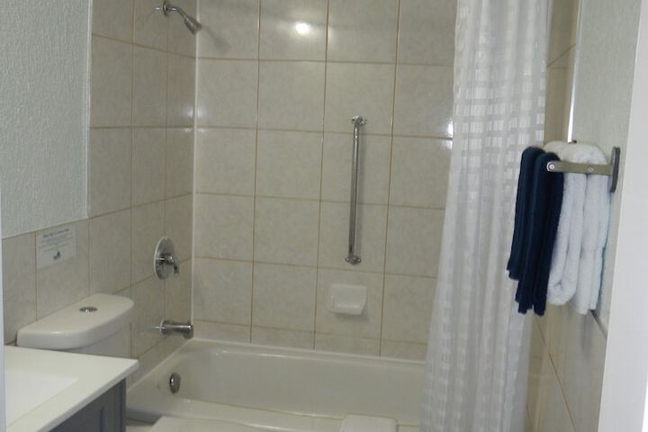 Room 14 of 24