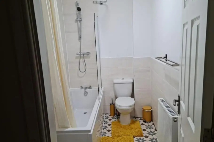 Room 12 of 29
