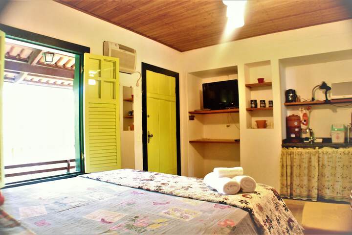 Room 6 of 82