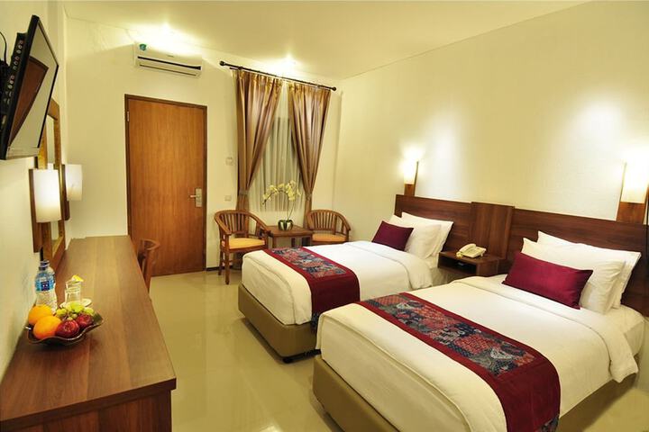 Room 4 of 42