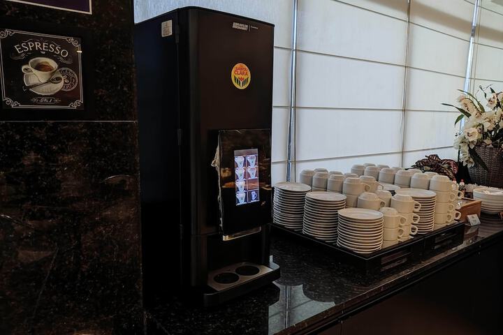 Breakfast/Coffee Service 91 of 141