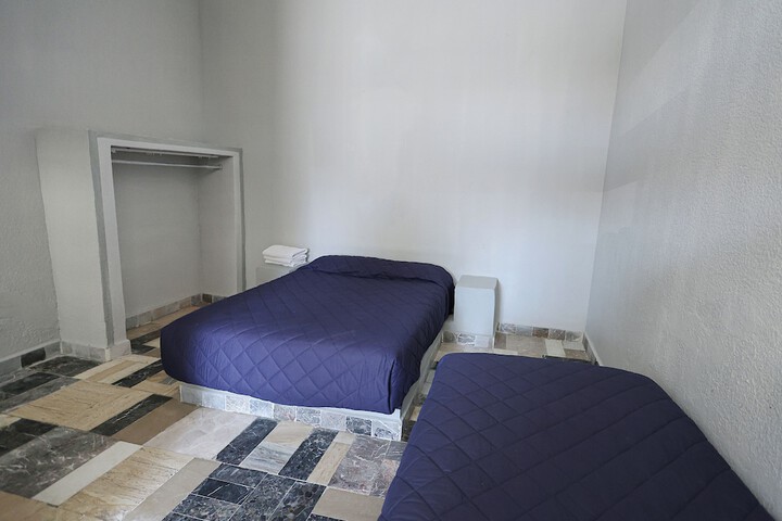 Room 18 of 44