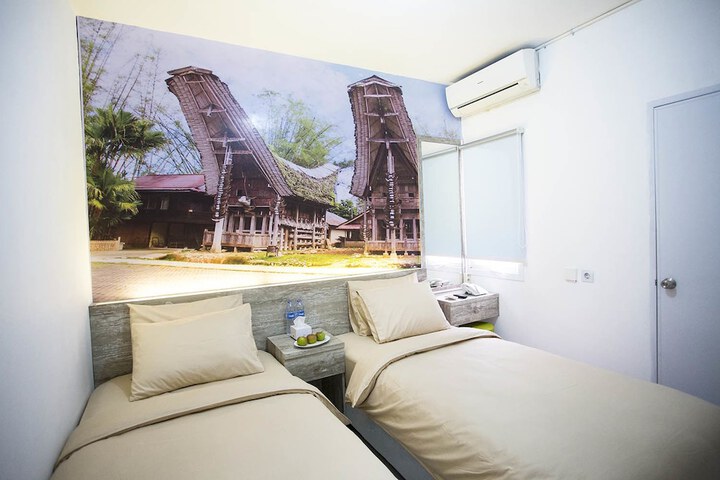 Room 20 of 49