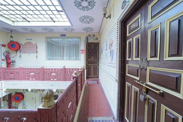 Hotel Interior 4 of 41