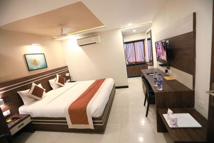 Room 7 of 40