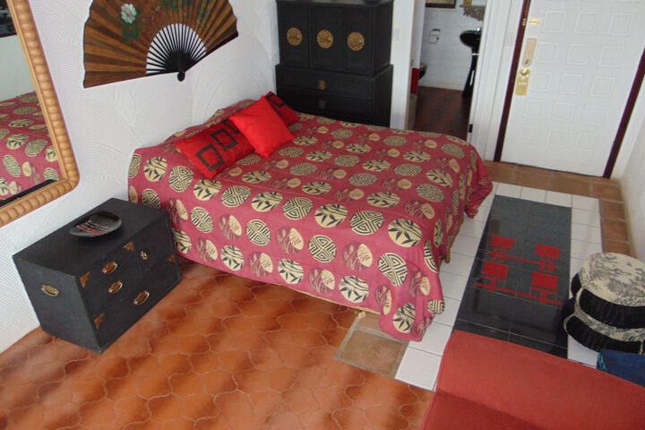 Room 206 of 413