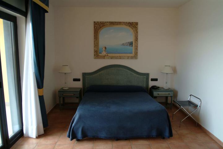 Room 5 of 46