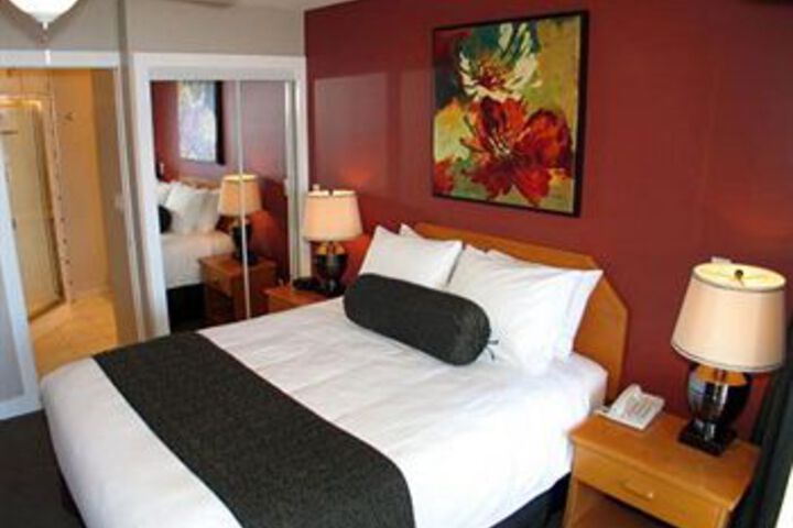 Room 14 of 32
