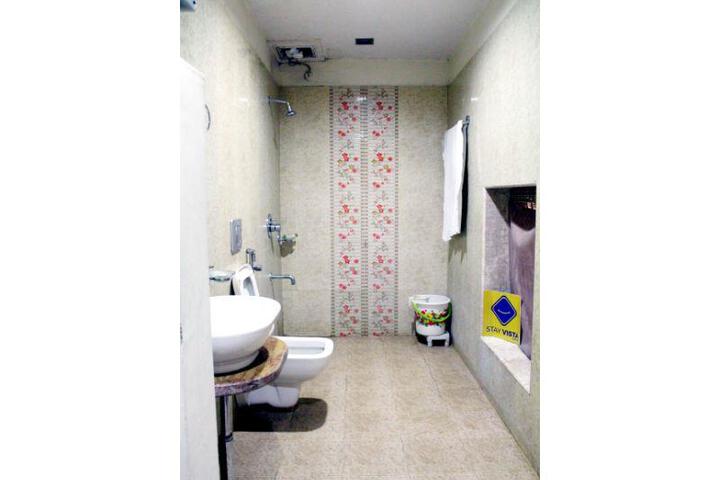 Vista Rooms at Bhawani Singh Road