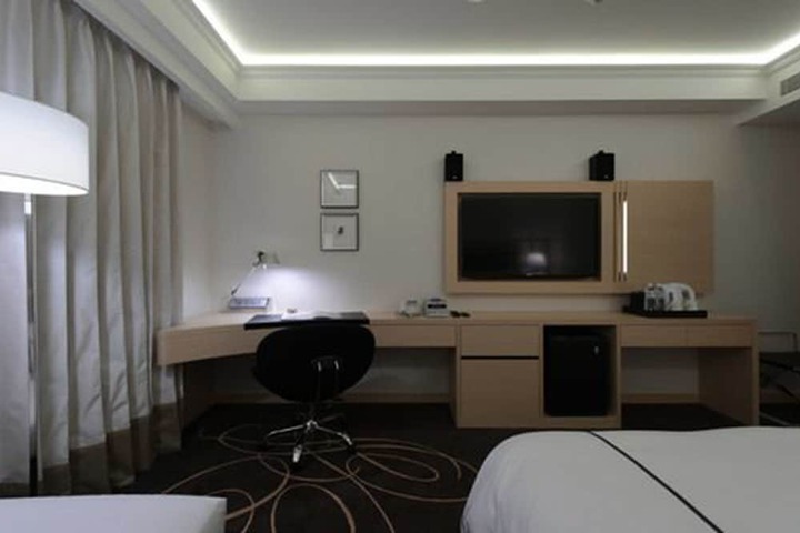 Room 20 of 55