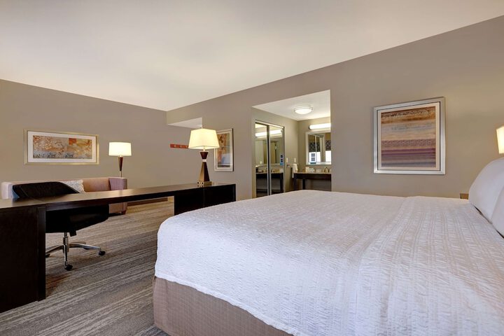 1 King Bed (1 of 17)