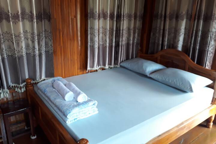 Room 13 of 49