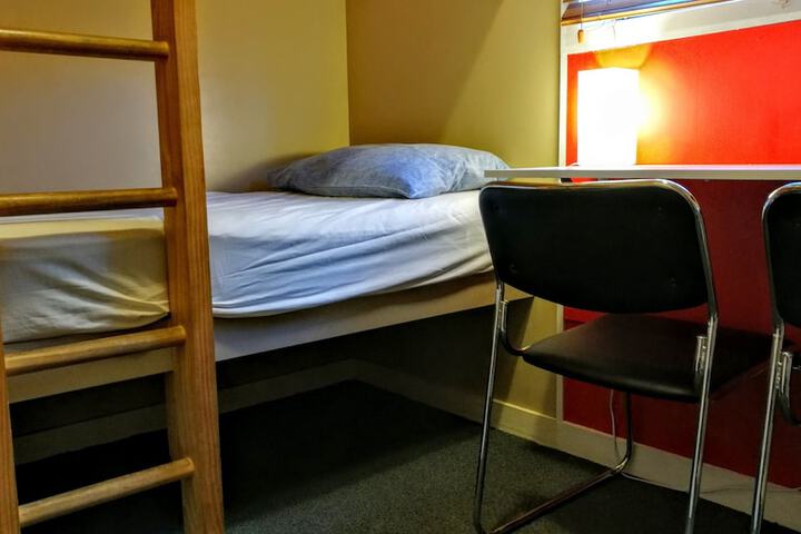 Room 15 of 74