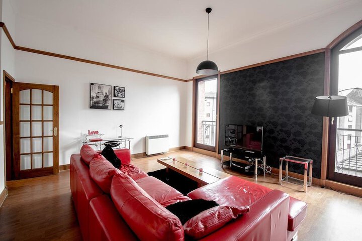 Room 2 of 12
