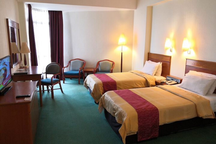 Room 10 of 40