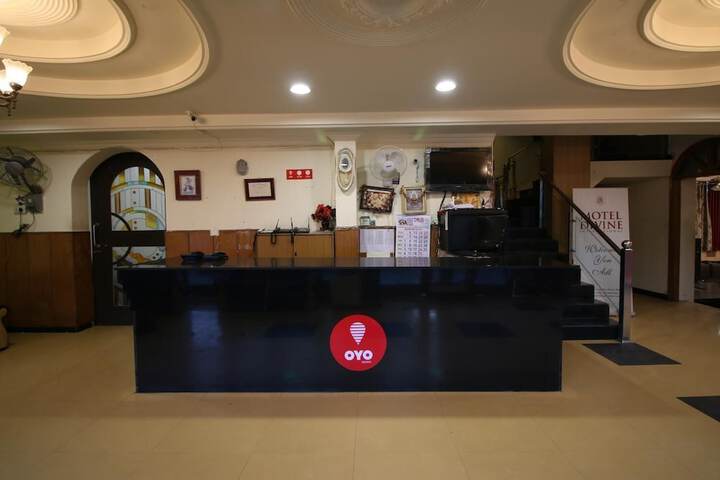 Entrance & Lobby