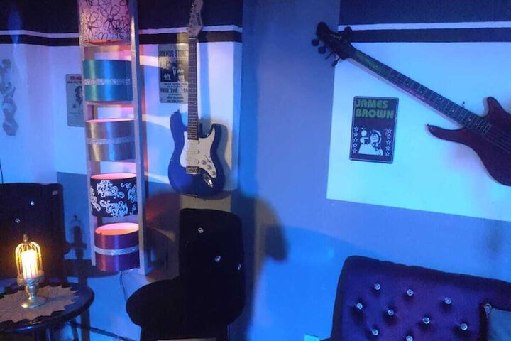 Room 25 of 58