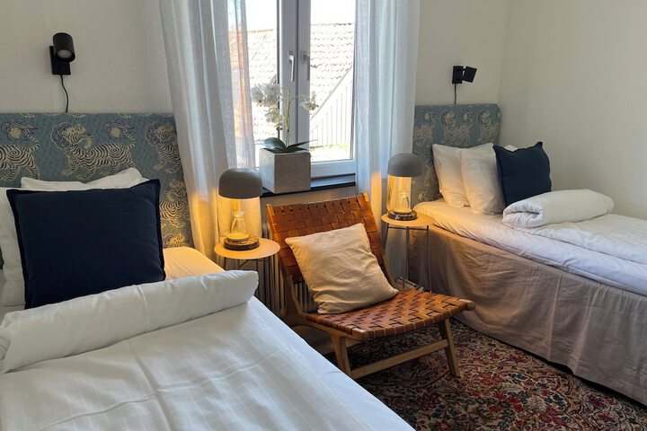 Room 28 of 62