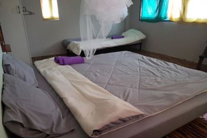 Room 8 of 43