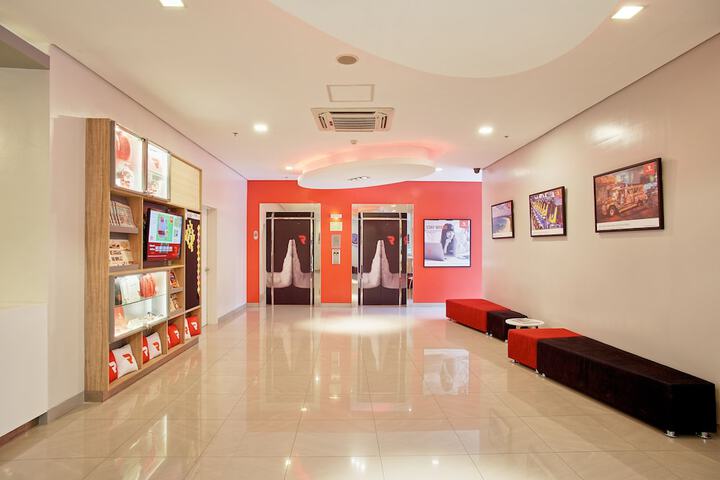 Reception hall