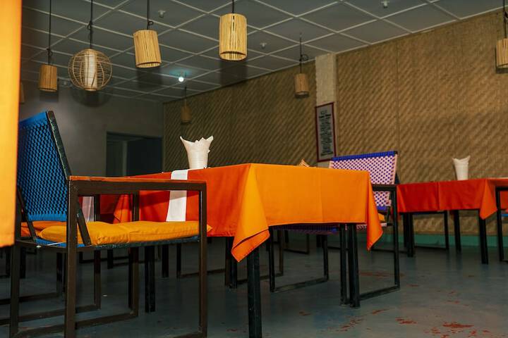 Dining 107 of 144