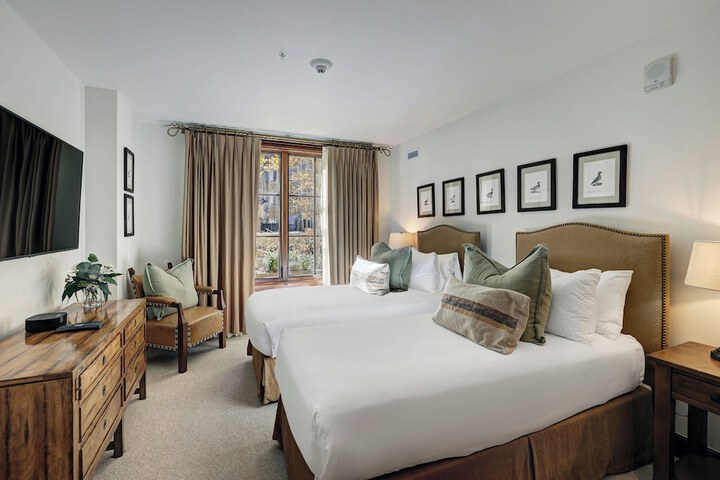 Room 397 of 569