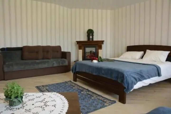 Room 3 of 4