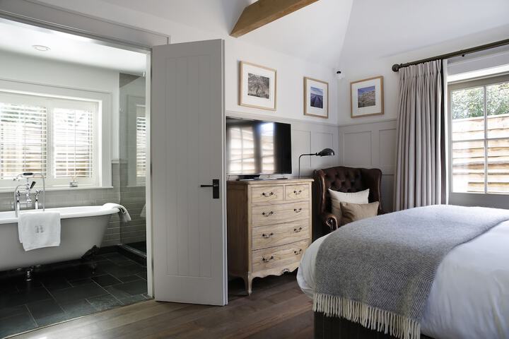 Room 25 of 105