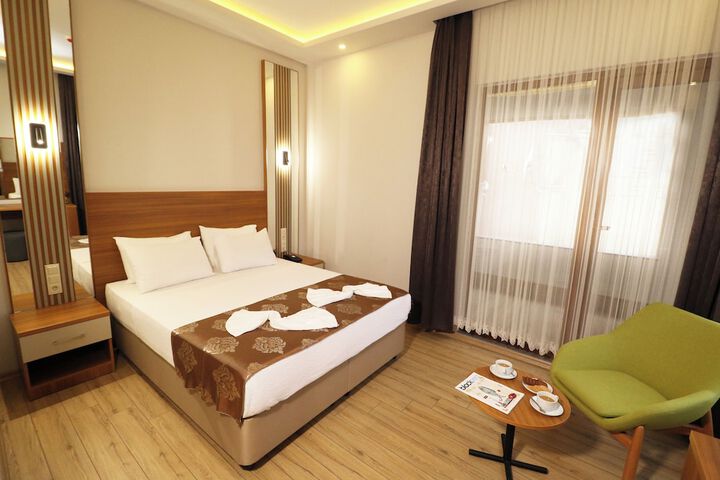 Room 22 of 36