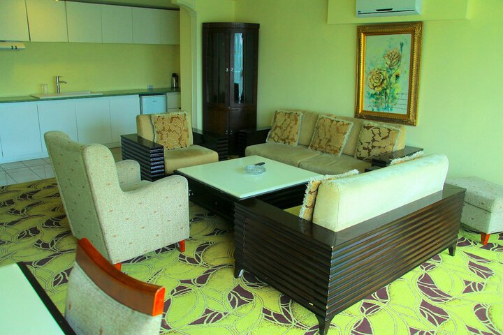 Room 44 of 66