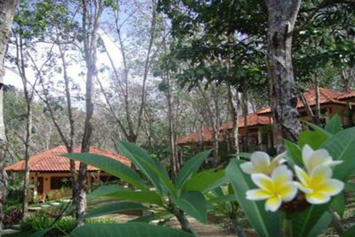 Hotel Exterior 14 of 16