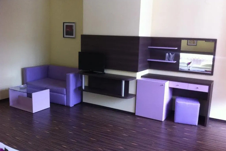 guest_rooms