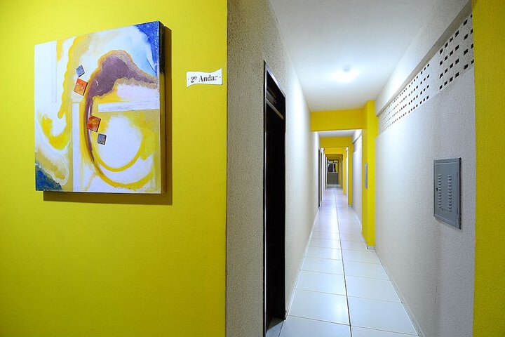 Ballroom/Hall 28 of 31