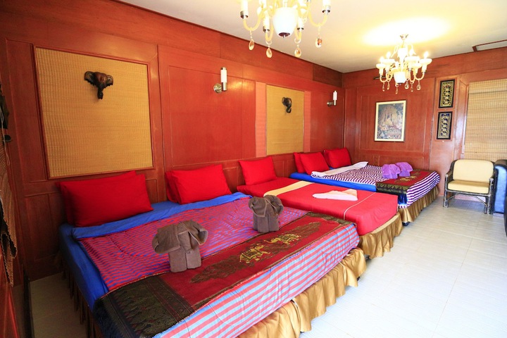Room 25 of 135