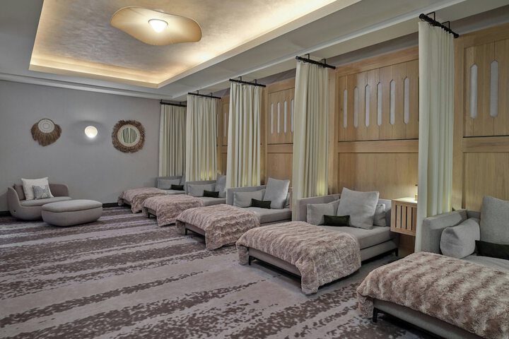 Lounge 159 of 194