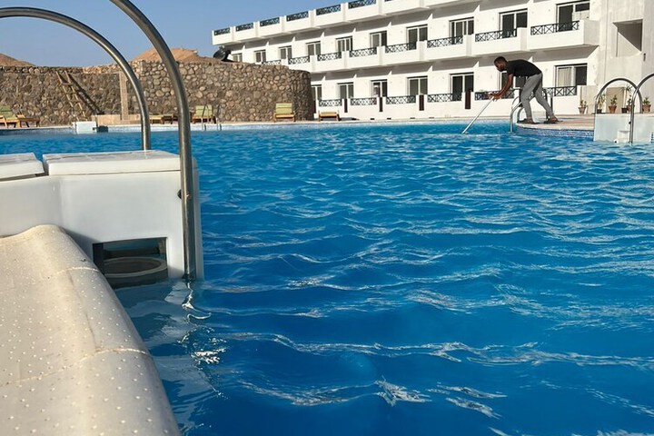 Pool 27 of 43