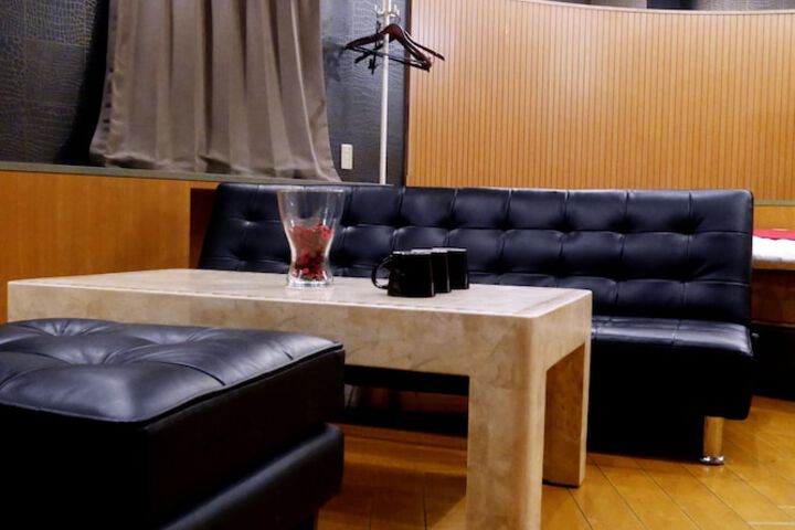 Room 9 of 62