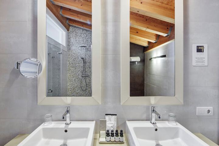 Bath Interior