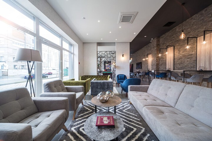 Guest Lobby