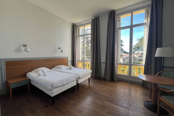 Room 6 of 26