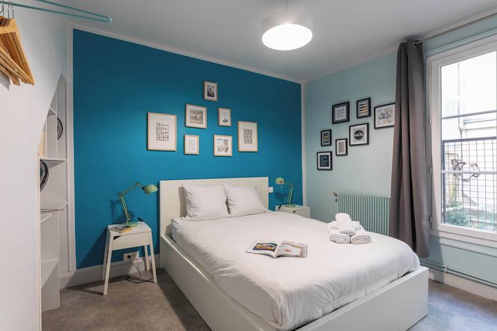 Room 35 of 72