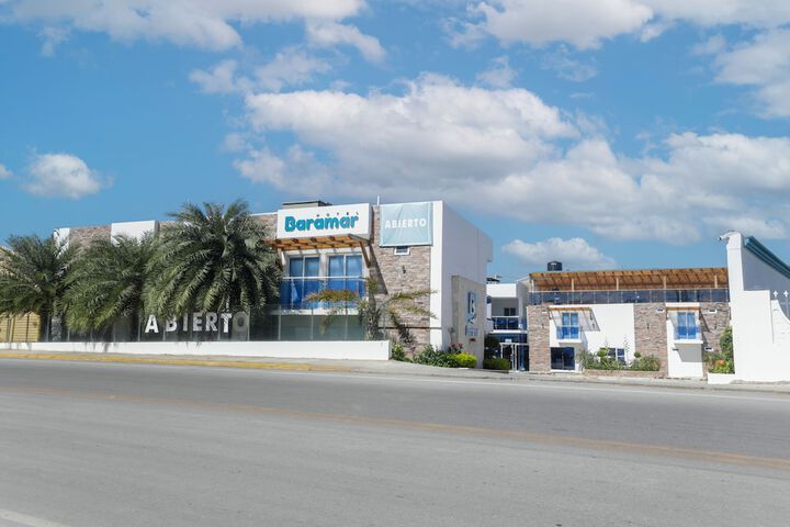 Exterior of Hotel Baramar Nagua