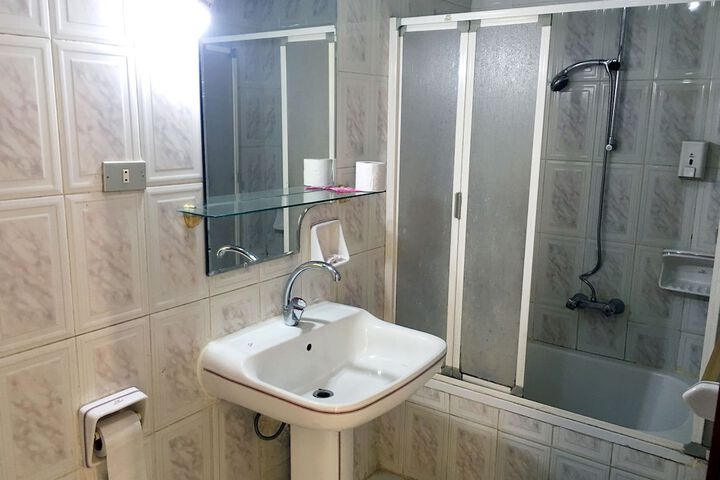 Room 75 of 120