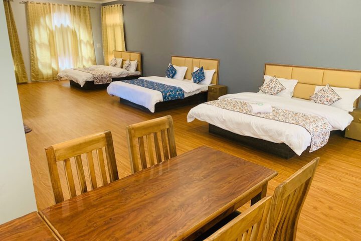 Room 3 of 25